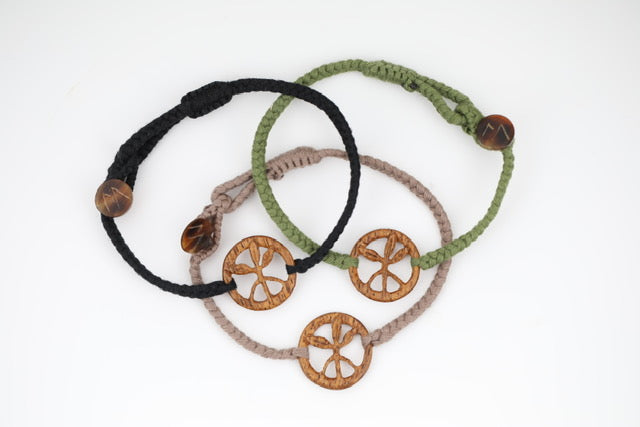 MANG Restoration Green Tri-Leaf Woven Bracelet - Restoration Green-
